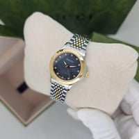 ساعة قوتشي النسائية