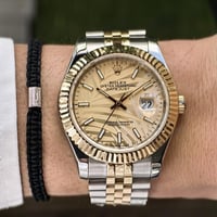 ساعة رولكس ديت جست وسط