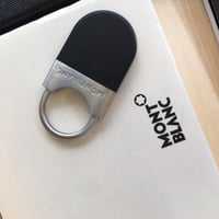 ميدالية مونت بلانك قفل