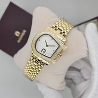 ساعة اقنر النسائية