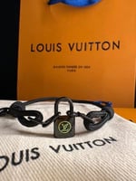 اسوارة لويس فيتون قفل اسود