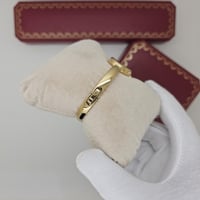 ساعة نسائية شبيهة كارتير بينوار