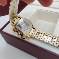 ساعة اقنر النسائية