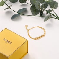 اسوارة فندي الفريدة