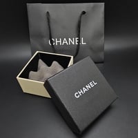 حلق شانيل الاكثر طلباً