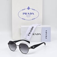 نظارة برادا