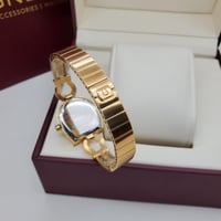 ساعة اقنر نسائي