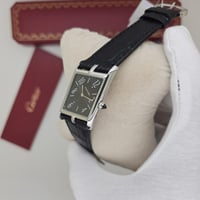 ساعة كارتير تانك آسيميتريك الحصرية