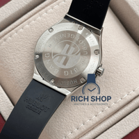 ساعة هوبلت ربل كحلي النسائية