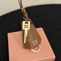 تعليقة شنطة ميوميو