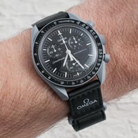 اوميغا سواتش مون سواتش مون