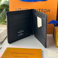 محفظة لويس فيتون