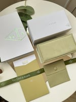 اسواره فان كليف 5 وردات كحلي