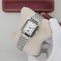 ساعة توري بورش باللون الفضي