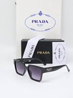 نظارة برادا اسود عدسه مدرج