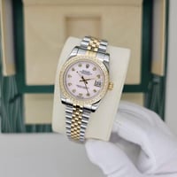 ساعة رولكس النسائية