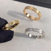 خاتم كارتير لوف مرصع نحيف