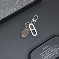 ميدالية لويس فيتون بني