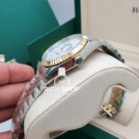 ساعة رولكس ديت جست وسط