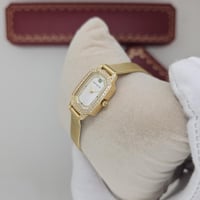 ساعة هاري وينستون ستيل ذهبي مع زركون خارجي وداخلي