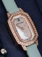 ساعة هاري وينستون جلد مع زركون داخلي وخارجي