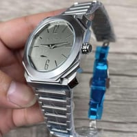 ساعة بولغاري أوكتو فينيسيمو