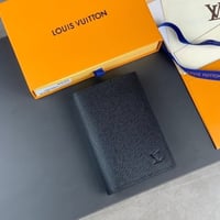 محفظة لويس فيتون