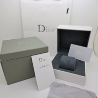 ساعة كريستيان ديور