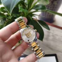 ساعة قوتشي النسائية