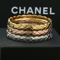 اسوارة شانيل المميزة