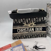 شنطة ديور DIOR