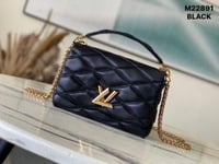 شنطة نسائية لويس فيتون LV
