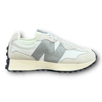 New Balance 327