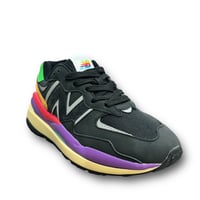 New Balance 5740