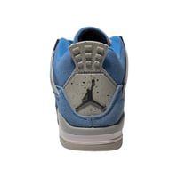 Air Jordan 4 Retro sneakers