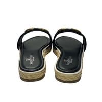 فالنتينو بشعار الماركة V‏