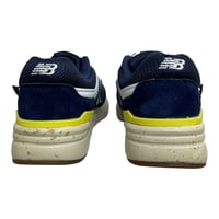 New Balance Play