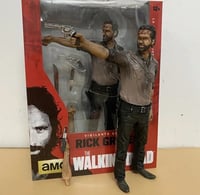 فيقر ريك قرايمز ذا والكنق ديد | The Walking Dead