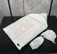 مدس مواليد ورد بارز