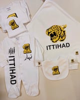 طقم مواليد 7 قطع طباعه شعار الاندي