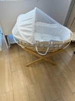 سرير أطفال سله موسى