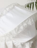 سرير أطفال دانتيل شامل القاعده