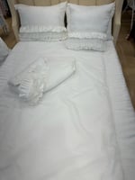 طقم مفرش نفاس مع سرير البيبي