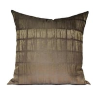 مجموعة اغطيه وسائد ذهبي و اسود برسمة الطاووس