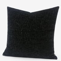 غطاء وسادة اسود