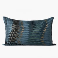 غطاء خدادية أزرق بنقشة ريش الطاووس