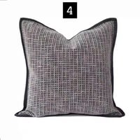 مجموعة انيقه من اغطية الوسائد زيتي