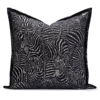 مجموعه انيقه من اغطيه الوسائد