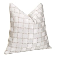 غطاء وسادة اوف وايت