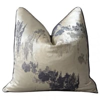 غطاء وسادة مودرن باللون السكري والكحلي